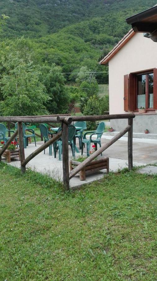 Agriturismo Rio Ricco Busana ภายนอก รูปภาพ