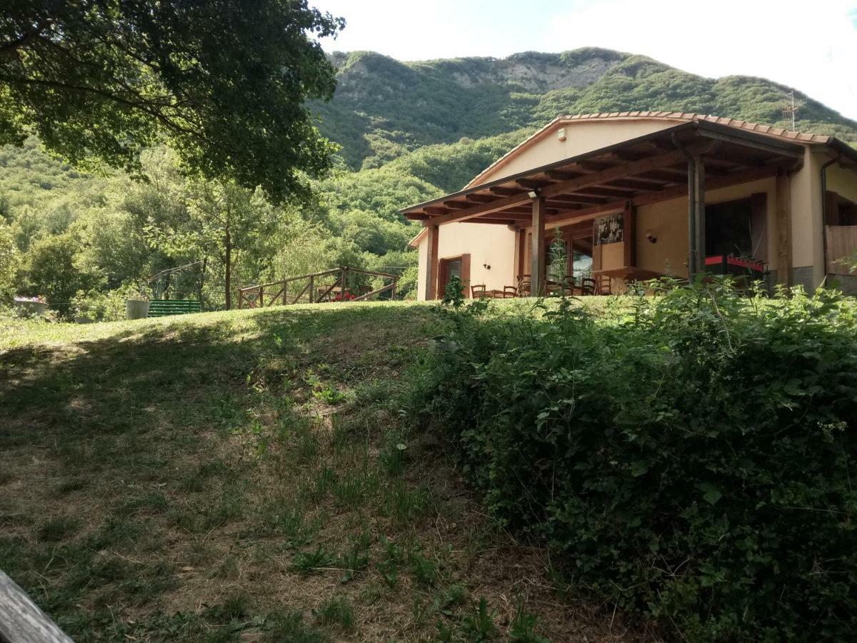 Agriturismo Rio Ricco Busana ภายนอก รูปภาพ